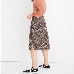 Madewell Side-Button Skirt in Petite Blooms 2